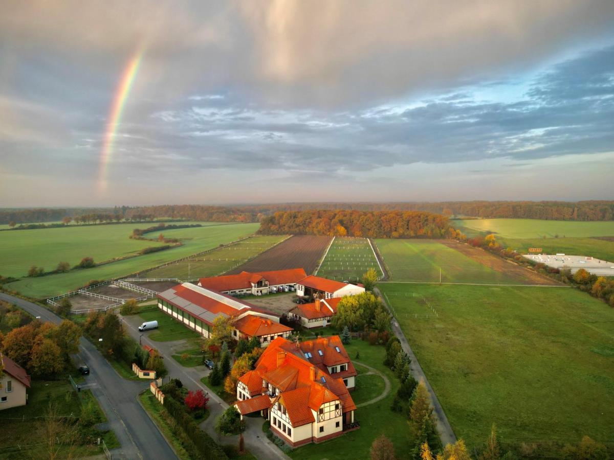 Villa Barbara Oborniki Śląskie Exteriér fotografie